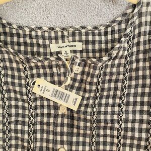 Plaid flutter sleeve